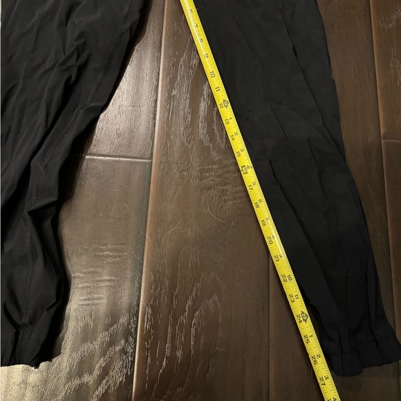 Lululemon adapted state joggers black size 2 - Picture 4 of 4